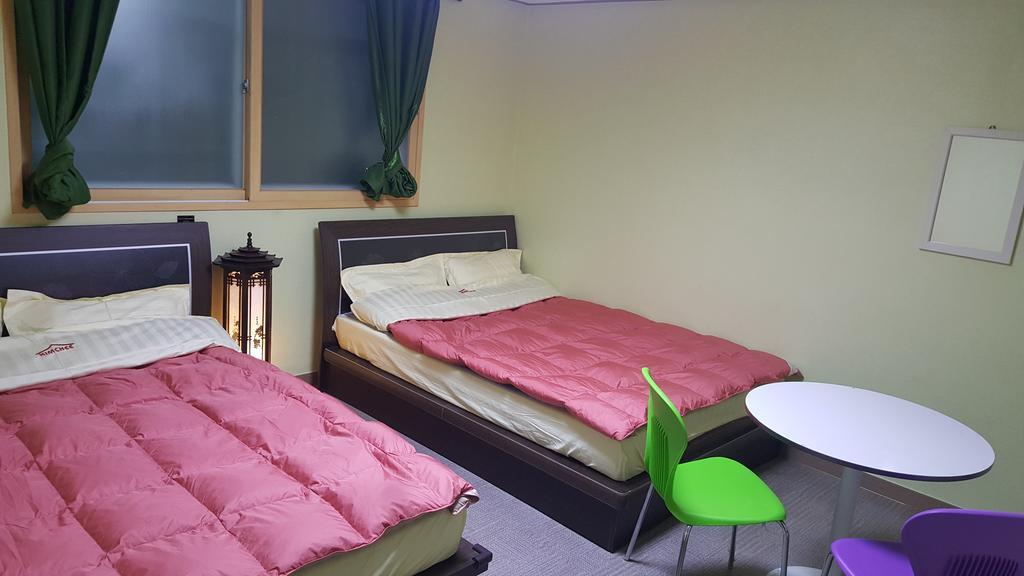 Kimchee Downtown Guesthouse ソウル特別市 部屋 写真